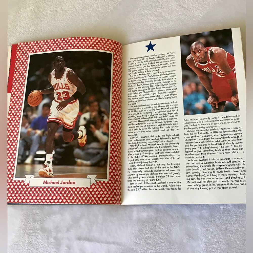 TEAM U.S.A. Scholastic Paperback- May 1992 - The Dream Team - Olympic Basketball - Picture 6 of 10